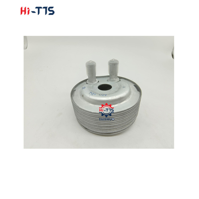 高品質の自動車部品 ニッサン用のエンジンオイルクーラー 21305-5M301 213055M301